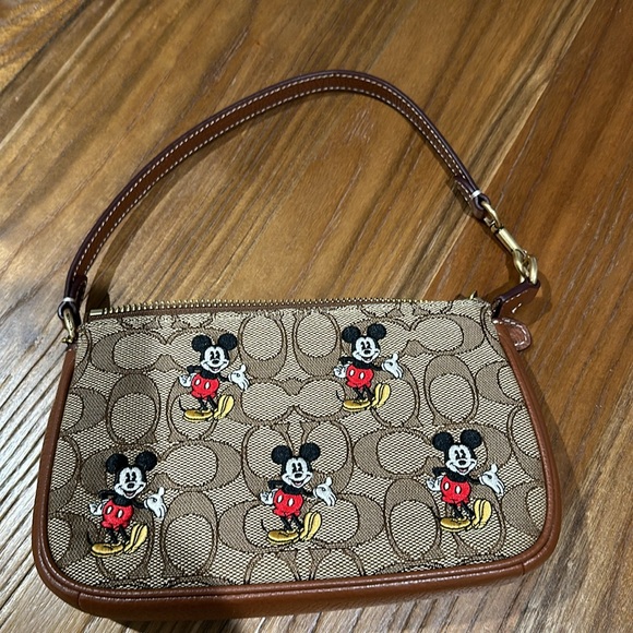 Disney X Coach Nolita 19 In Signature Jacquard With Mickey Mouse Print - Picture 4 of 8